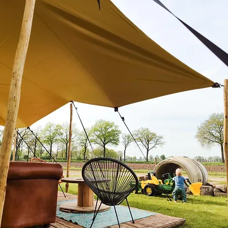 Sfeervolle Ingerichte Bell Tent, Tussen De Akkers En Dicht Bij Het Bos Campo de lujo Ledeacker