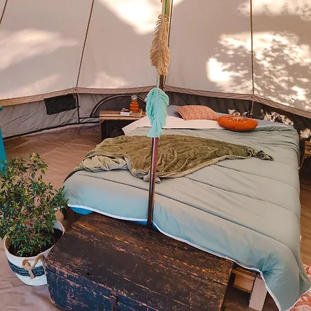 Sfeervolle Ingerichte Bell Tent, Tussen De Akkers En Dicht Bij Het Bos Campo de lujo